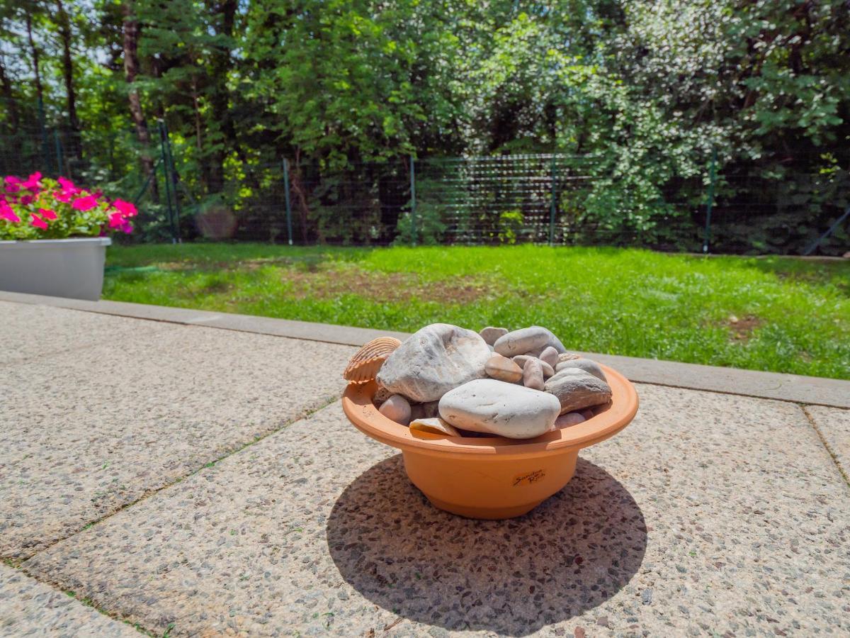 Apartamento Birdsong Getaway Jurdani Exterior foto